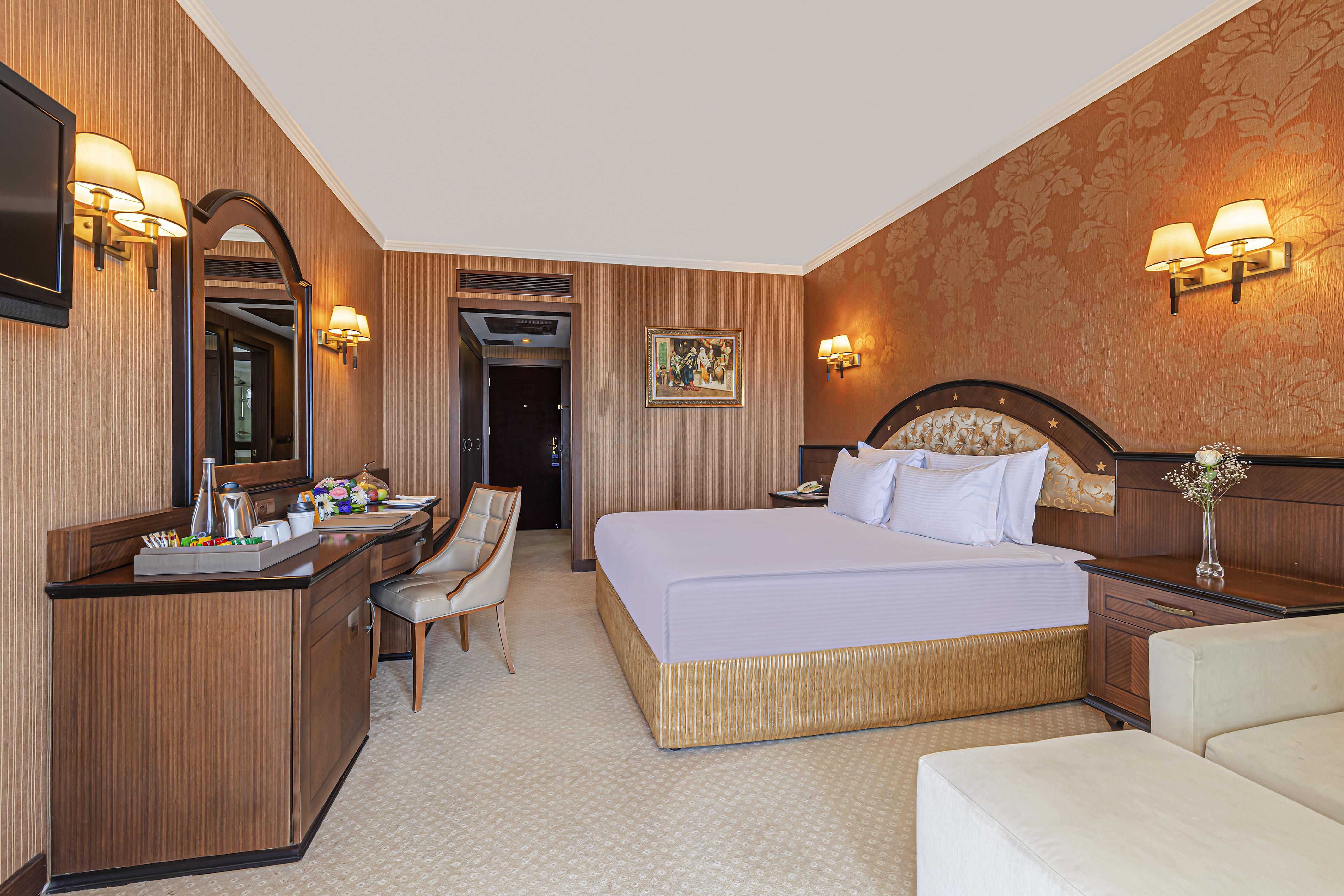 Megasaray Westbeach アンタルヤ エクステリア 写真 A room at the hotel