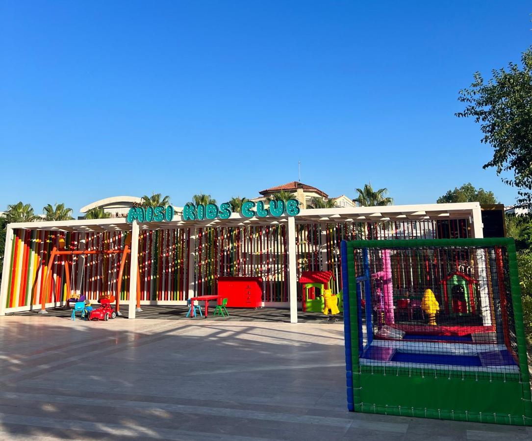 Megasaray Westbeach アンタルヤ エクステリア 写真 The playground