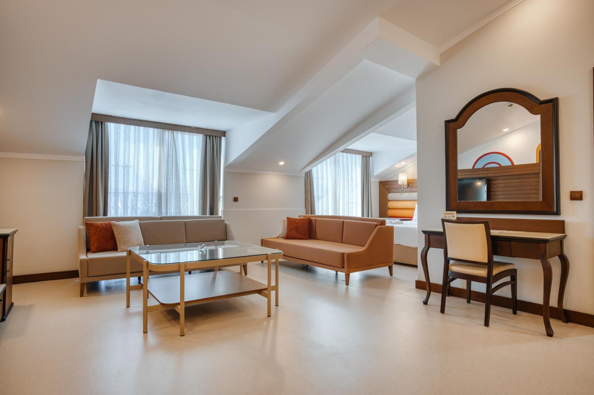 Megasaray Westbeach アンタルヤ エクステリア 写真 Suite at the hotel